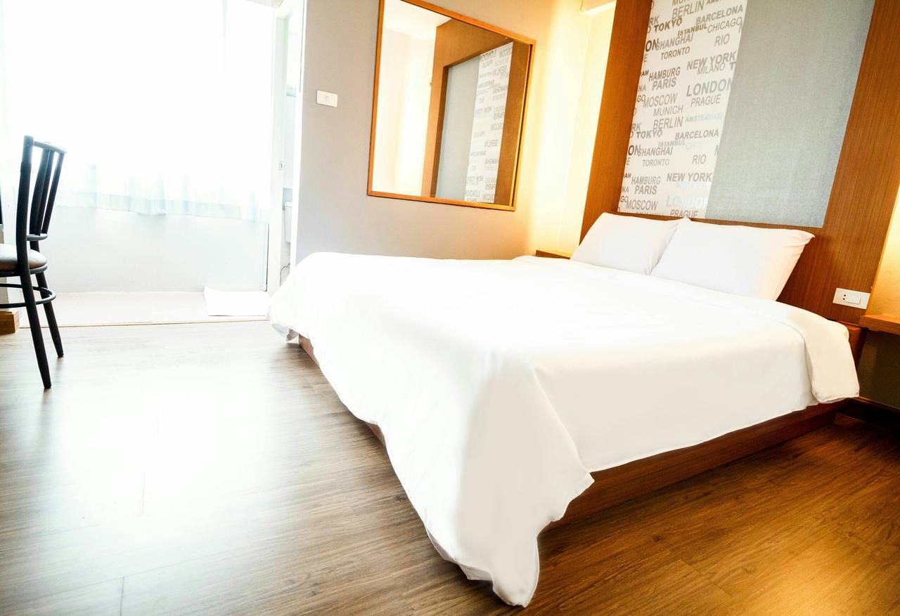 โรงแรมเรือนทิพย์ เชียงราย Ruean Tip Hotel Room photo