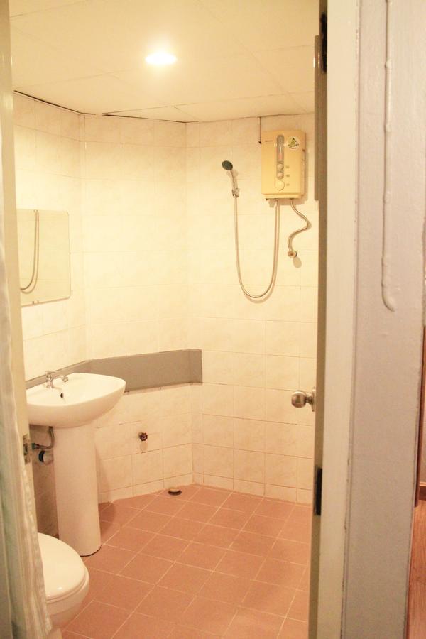 โรงแรมเรือนทิพย์ เชียงราย Ruean Tip Hotel Room photo